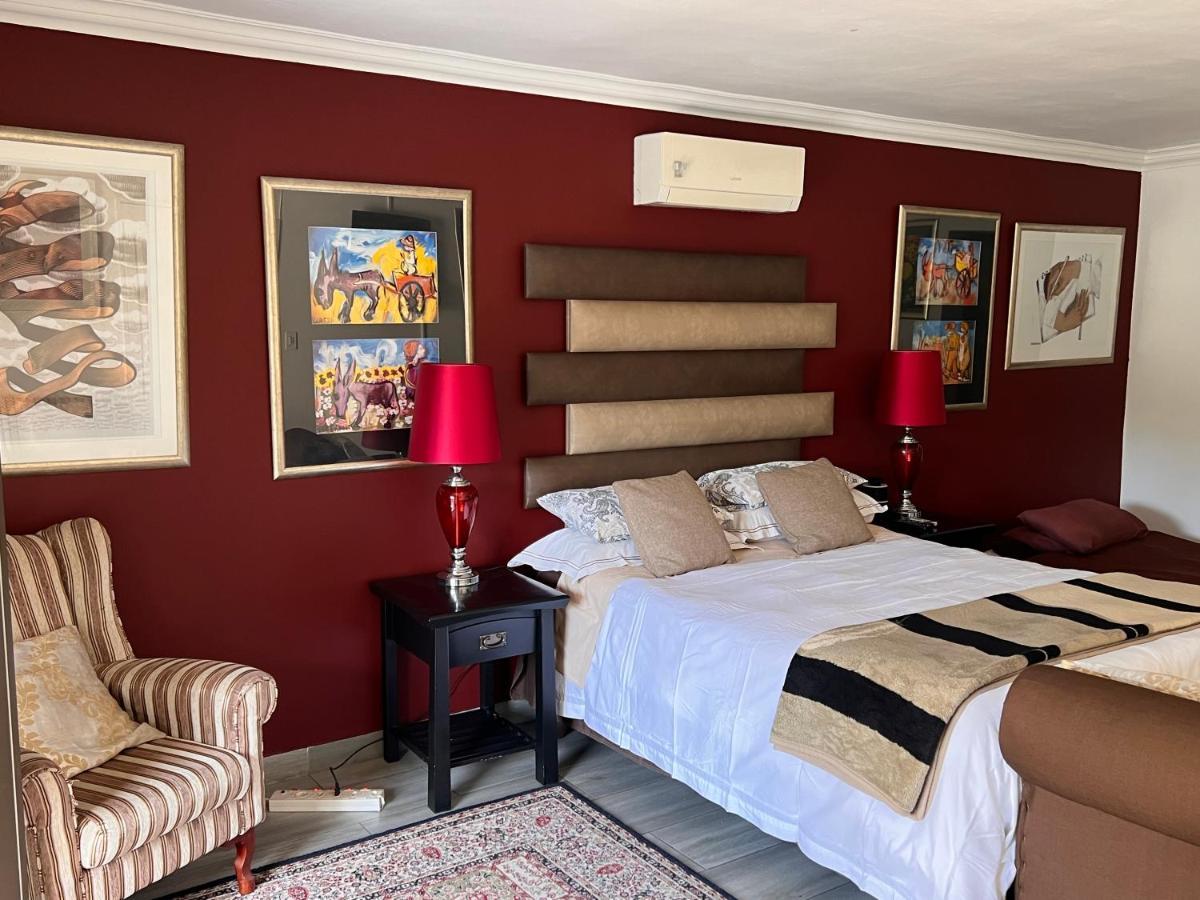 2 Op Terblanche Guesthouse Boksburg Extérieur photo
